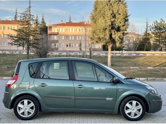 2004 MODEL, 171.000 KM'de, ÇOK TEMİZ, 1.6 16 VALF, DYNAMİQUE***
