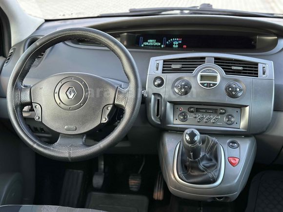2004 MODEL, 171.000 KM'de, ÇOK TEMİZ, 1.6 16 VALF, DYNAMİQUE***