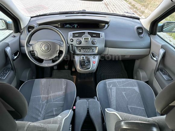 2004 MODEL, 171.000 KM'de, ÇOK TEMİZ, 1.6 16 VALF, DYNAMİQUE***