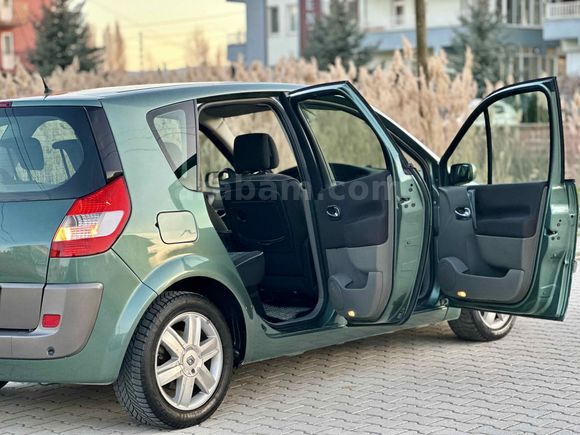 2004 MODEL, 171.000 KM'de, ÇOK TEMİZ, 1.6 16 VALF, DYNAMİQUE***