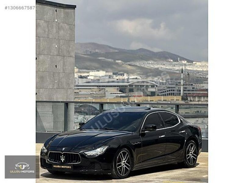 Galeriden Maserati Ghibli 3.0 2013 Model Ankara 177.000 km Siyah