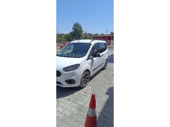 Sahibinden Ford Tourneo Courier 1.5 TDCi Titanium Plus 2022 Model 