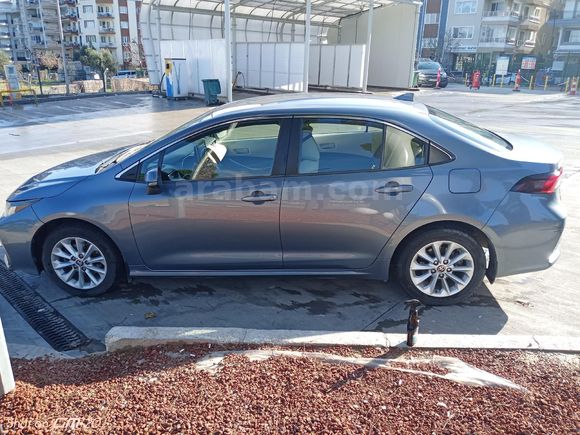 Sahibinden Toyota Corolla 1.8 Hybrid Dream 2020 Model Manisa 199.000 km Mavi (metalik)