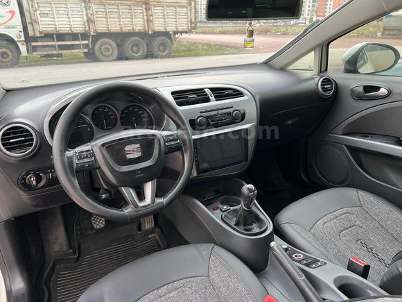 MAKYAJLI KASA - YENİ GÖĞÜS - CARPLAY + GERİ GÖRÜŞ - MASRAFSIZ LEON