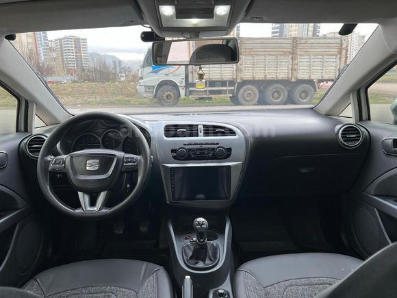 MAKYAJLI KASA - YENİ GÖĞÜS - CARPLAY + GERİ GÖRÜŞ - MASRAFSIZ LEON