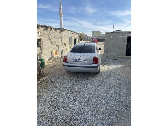 Sahibinden Volkswagen Passat 1.8 Basic 2000 Model  330.000 km Gri (Gümüş)