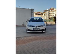 2017 MAKYAJLI TOYOTA COROLLA 1.33 KAR BEYAZ SİYAH İÇ DÖŞEME