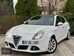ÖZAK-BOYASIZ 2011 ALFA ROMEO GİULİETTA 143.000'KM CAM TAVAN LPG