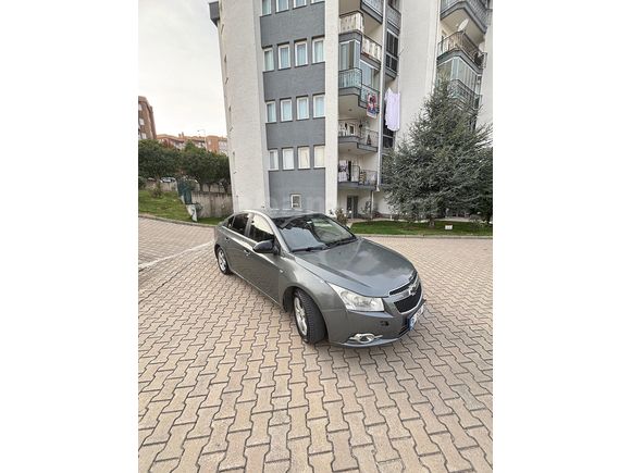 SAHİBİNDEN BAKIMLI - ÇELİK SUBAPLI CRUZE - 2010 Model