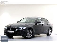 ÖZTORUN OTO - 2023 - BMW 320i Sedan - Sport Line