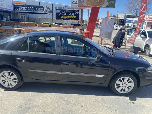 Sahibinden Renault Laguna 1.6 Expression 2008 Model  222.000 km Siyah
