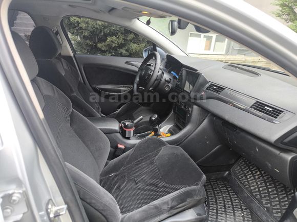 Citroen C5 1.6 HDi SX PK 2009 Model