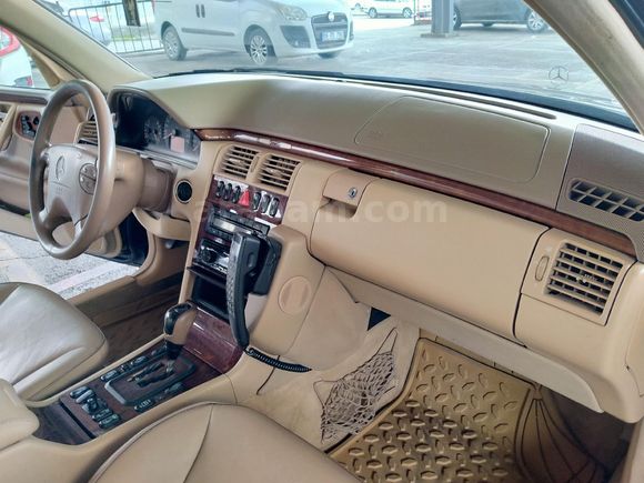 NARLI dan Mercedes - Benz E 200 Kompressor Avantgarde 2002 Model Ankara