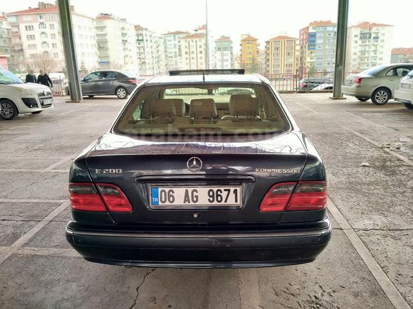 NARLI dan Mercedes - Benz E 200 Kompressor Avantgarde 2002 Model Ankara