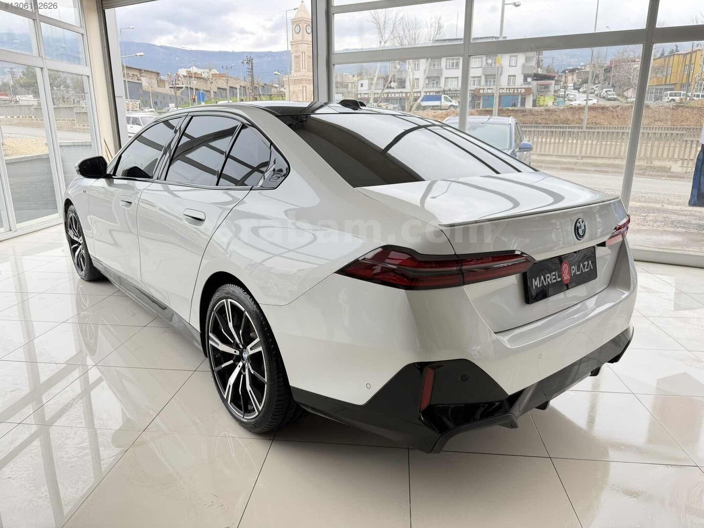 Galeriden BMW i Serisi i5 eDrive 40 M Sport 2025 Model Kahramanmaraş 9.000 km Beyaz 7