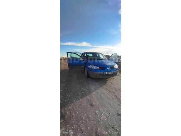 Sahibinden Renault Megane 1.6 Dynamique 2003 Model cam tavan sanruflu motor 2 ay unce yapıldıi