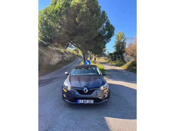Sahibinden Renault Megane 1.3 TCe Touch 2025 Model 