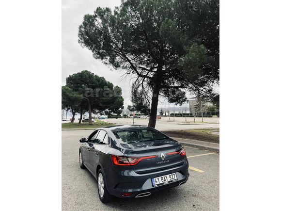 Sahibinden Renault Megane 1.3 TCe Touch 2025 Model 