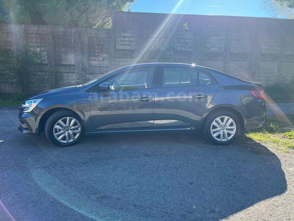 Sahibinden Renault Megane 1.3 TCe Touch 2025 Model 