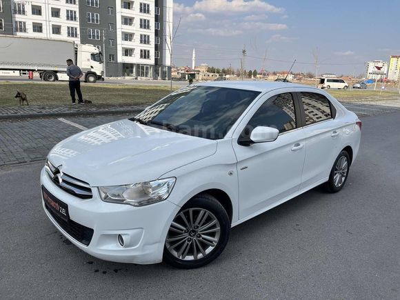 KENT OTOMOTİV 2.ELDEN ORJINAL HATASIZ 145BİN KMDE 2015 MODEL