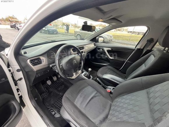 KENT OTOMOTİV 2.ELDEN ORJINAL HATASIZ 145BİN KMDE 2015 MODEL