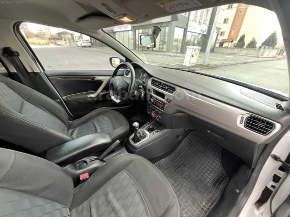 KENT OTOMOTİV 2.ELDEN ORJINAL HATASIZ 145BİN KMDE 2015 MODEL