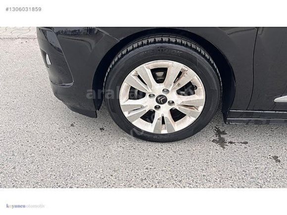 YETKİLİ BAYİDEN HATASIZ 2013 MODEL DS 3 1.6 e-HDI D-STYLE