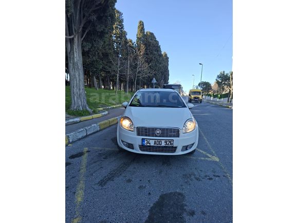 Sahibinden Fiat Linea 1.3 Multijet VIA 2013 Model  300.000 km Beyaz