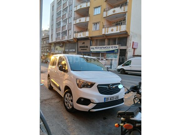 Sahibinden Opel Combo 1.5 CDTI Edition 2022 Model  58.000 km Beyaz