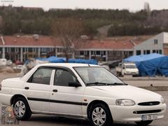 1998 model uygun fıyat 1.6 fort escort clx ztehg motor