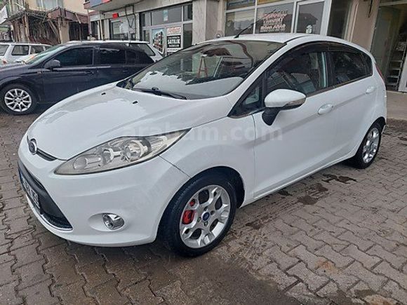 2012 Titanium Ford Fiesta