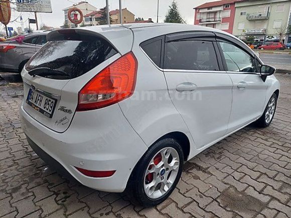 2012 Titanium Ford Fiesta