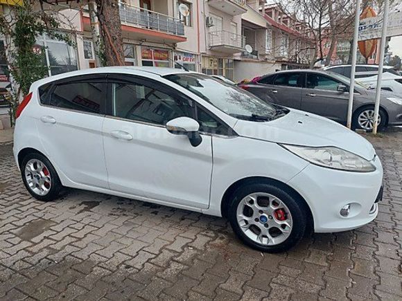 2012 Titanium Ford Fiesta