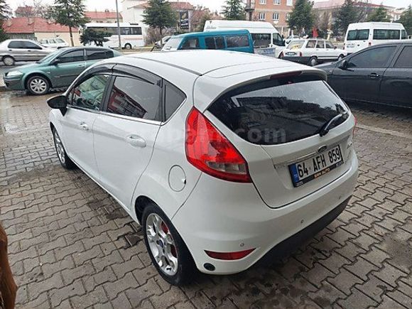 2012 Titanium Ford Fiesta