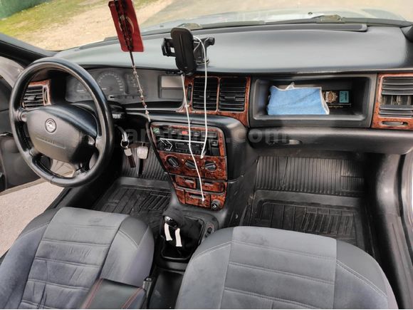 Sahibinden Opel Vectra 2.0 CDX 1996 Model