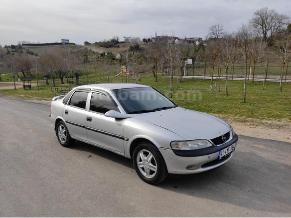 Sahibinden Opel Vectra 2.0 CDX 1996 Model