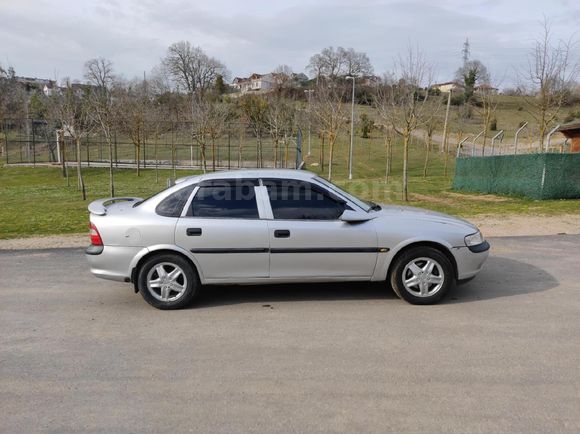 Sahibinden Opel Vectra 2.0 CDX 1996 Model