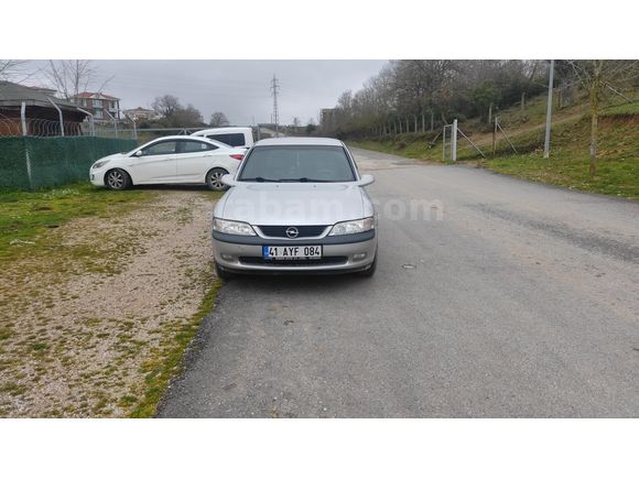 Sahibinden Opel Vectra 2.0 CDX 1996 Model