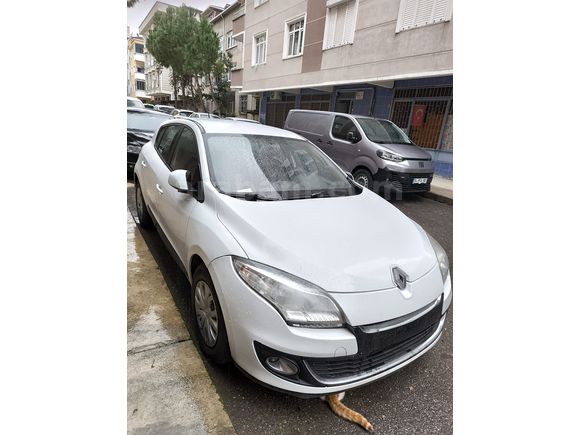 Sahibinden Renault Megane 1.6 2012 Model