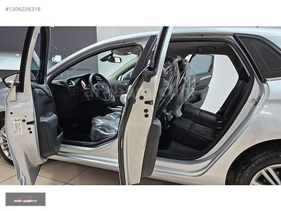 NİDA MOTORS'dan 2013 CİTROEN C4 1.6e-HDi CONFORT PLUS GERİ GÖRÜŞ