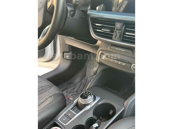 Sahibinden Ford Focus 1.5 TDCi Active X 2023 Model 