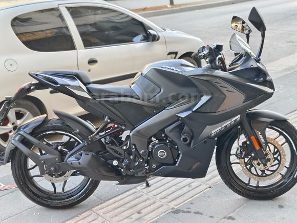 İlk Sahibinden Bajaj Pulsar 200 RS