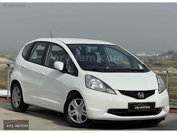 76 BİN KM // 2011 OTOMATİK JAZZ // ORJİNAL// MASRAFSIZ
