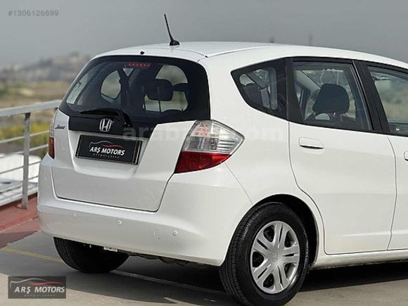 76 BİN KM // 2011 OTOMATİK JAZZ // ORJİNAL// MASRAFSIZ