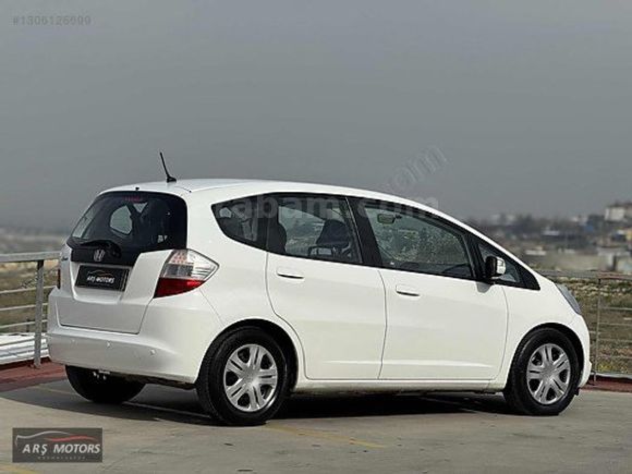76 BİN KM // 2011 OTOMATİK JAZZ // ORJİNAL// MASRAFSIZ