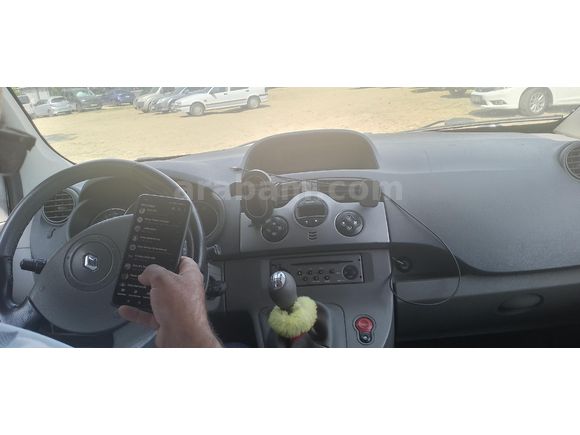Sahibinden Renault Kangoo Multix 1.5 dCi Expression Chromeline 2010 Model  292.000 km Siyah
