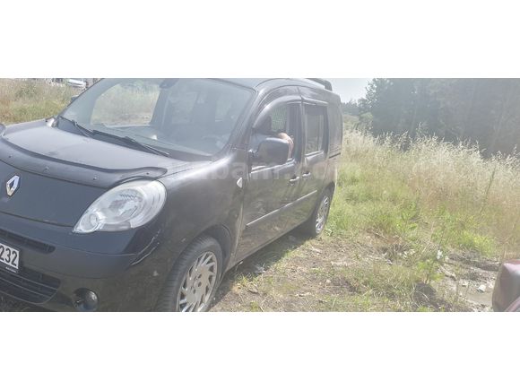 Sahibinden Renault Kangoo Multix 1.5 dCi Expression Chromeline 2010 Model  292.000 km Siyah