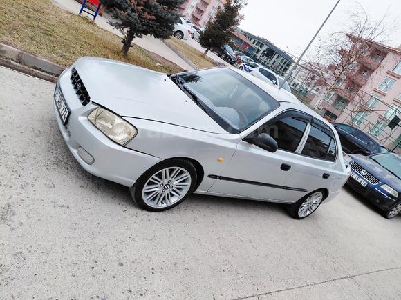 Masrafsız  Hyundai Accent 1.5 GL 2001 Model