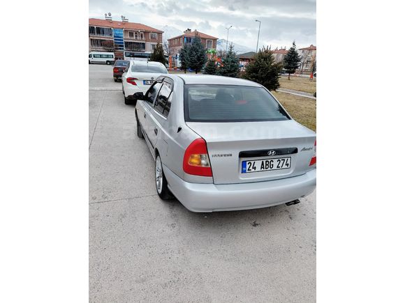 Masrafsız  Hyundai Accent 1.5 GL 2001 Model