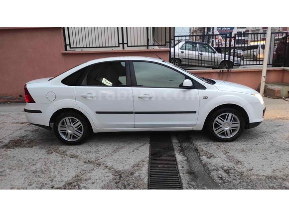 Sahibinden Ford Focus 1.6 TDCi Ghia 2007 Model 